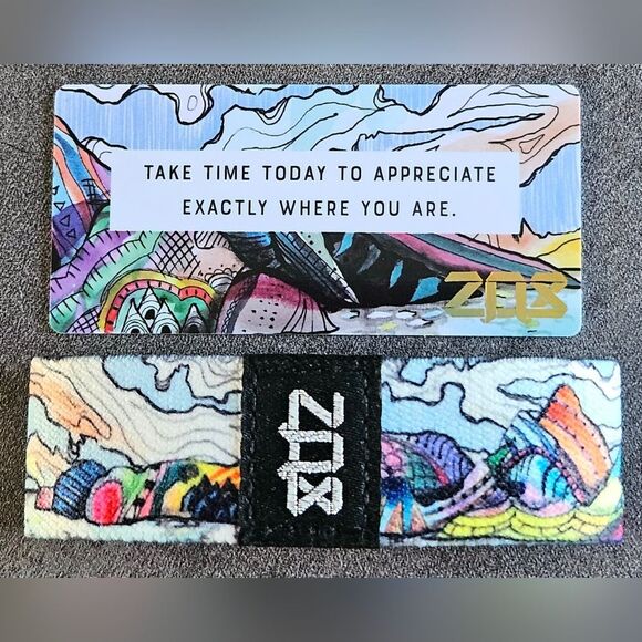 ZOX "HAPPY TO BE HERE" #2193 gold foil collectible new medium sold out wristband - Picture 3 of 3